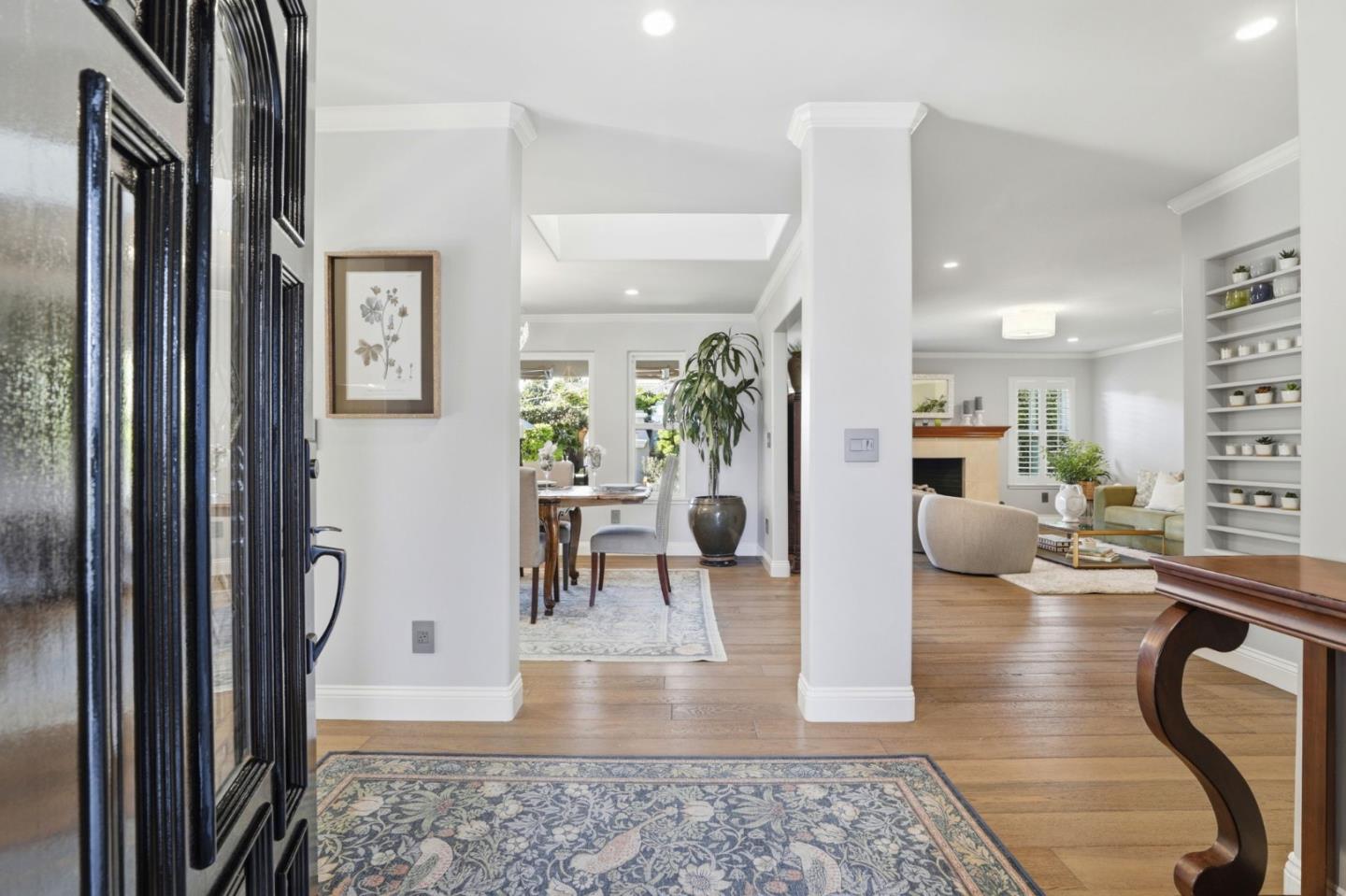 Detail Gallery Image 5 of 44 For 1351 Robsheal Dr, San Jose,  CA 95125 - 3 Beds | 2/1 Baths