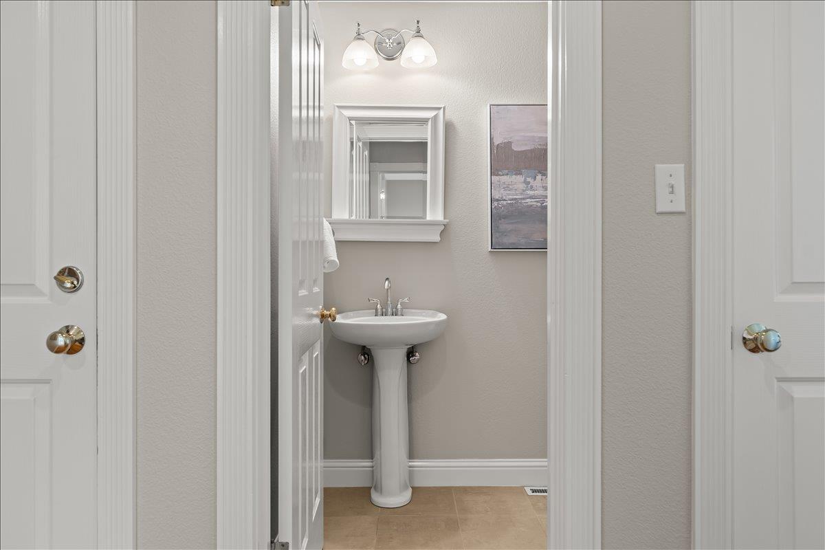 Detail Gallery Image 33 of 45 For 1434 Capri Dr, Campbell,  CA 95008 - 3 Beds | 2/1 Baths