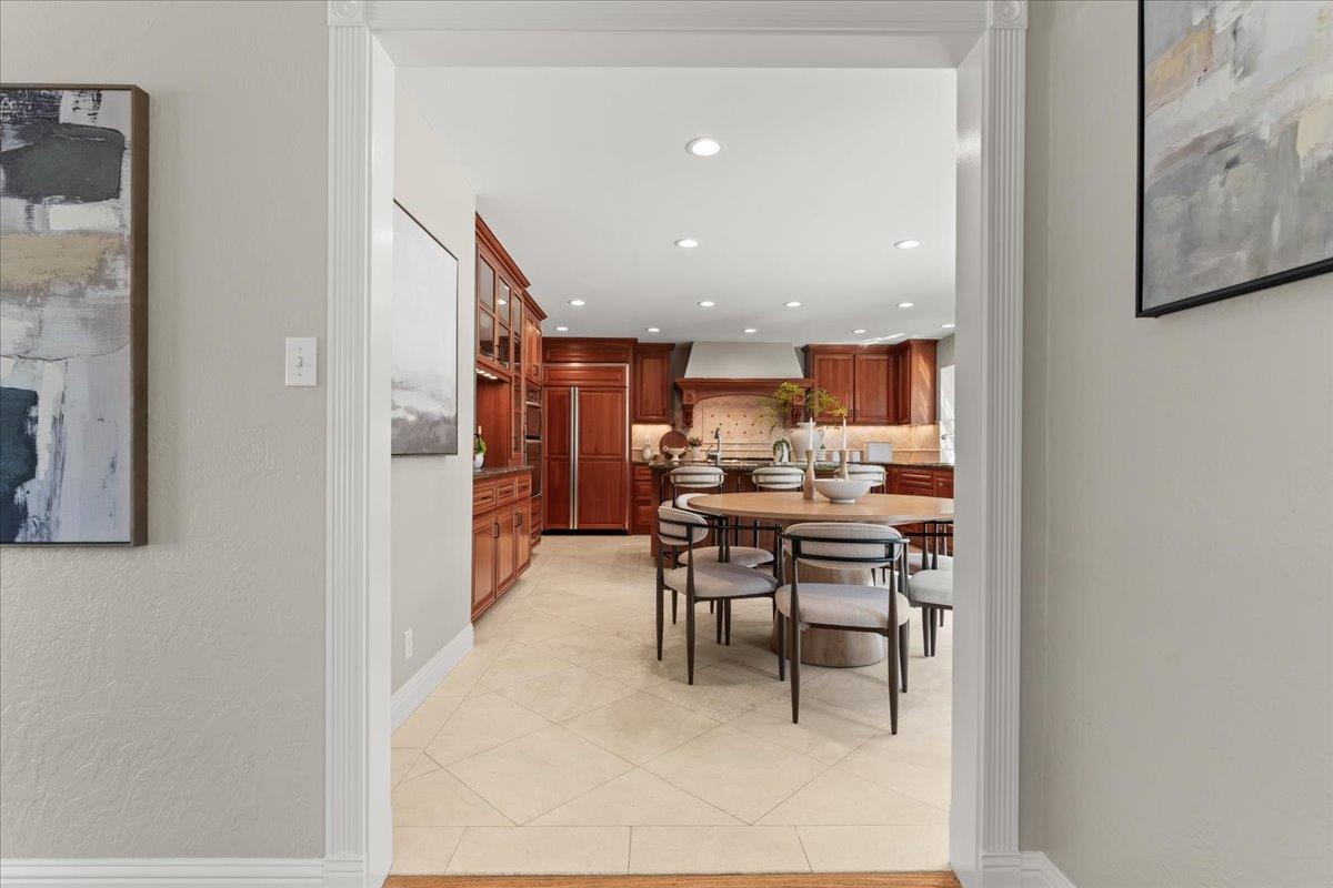 Detail Gallery Image 9 of 45 For 1434 Capri Dr, Campbell,  CA 95008 - 3 Beds | 2/1 Baths