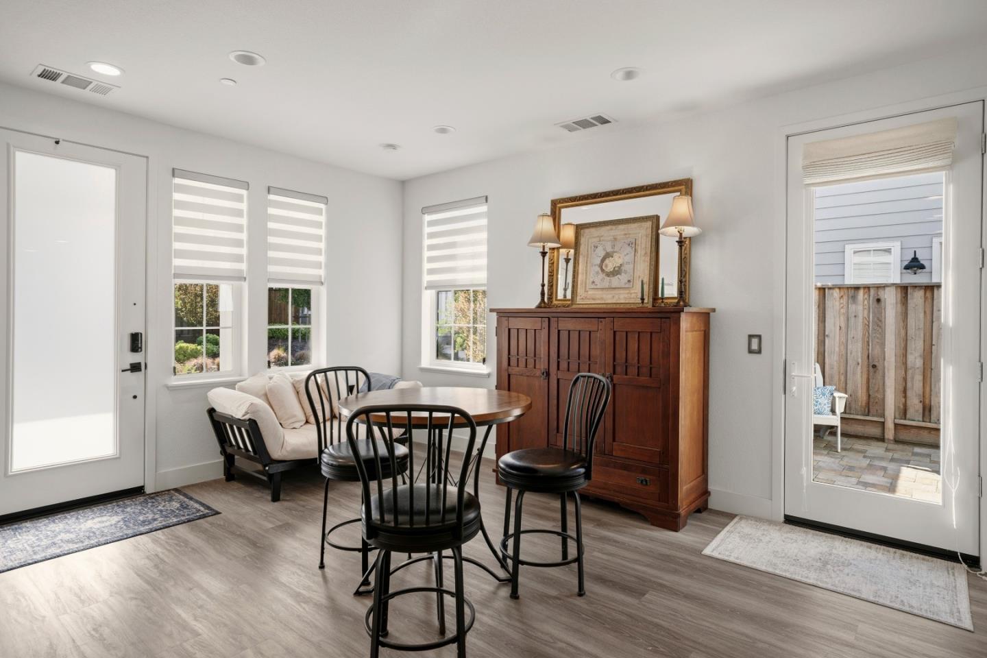 Detail Gallery Image 13 of 37 For 2785 Telegraph Blvd, Marina,  CA 93933 - 3 Beds | 2/1 Baths