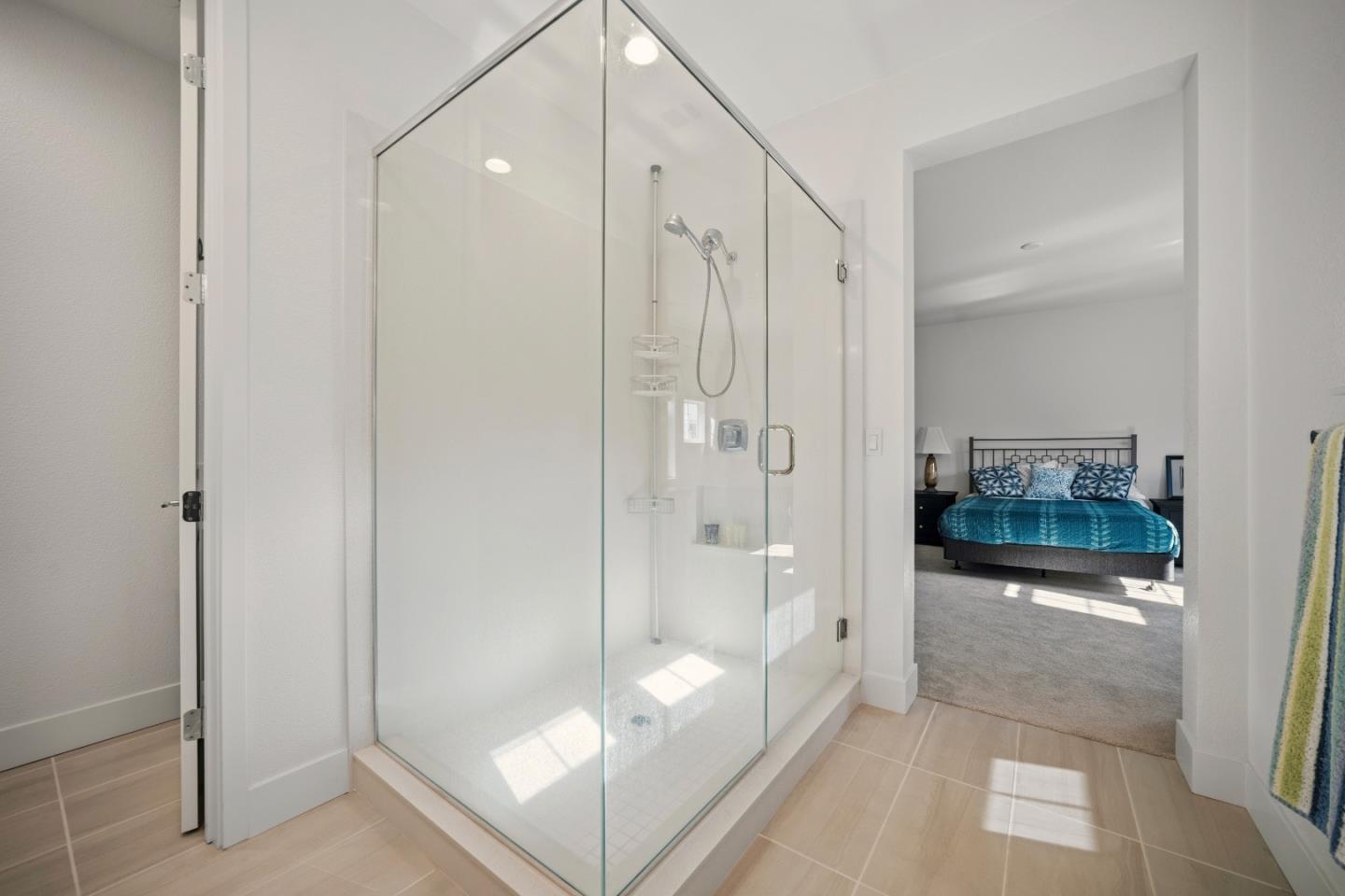 Detail Gallery Image 33 of 37 For 2785 Telegraph Blvd, Marina,  CA 93933 - 3 Beds | 2/1 Baths