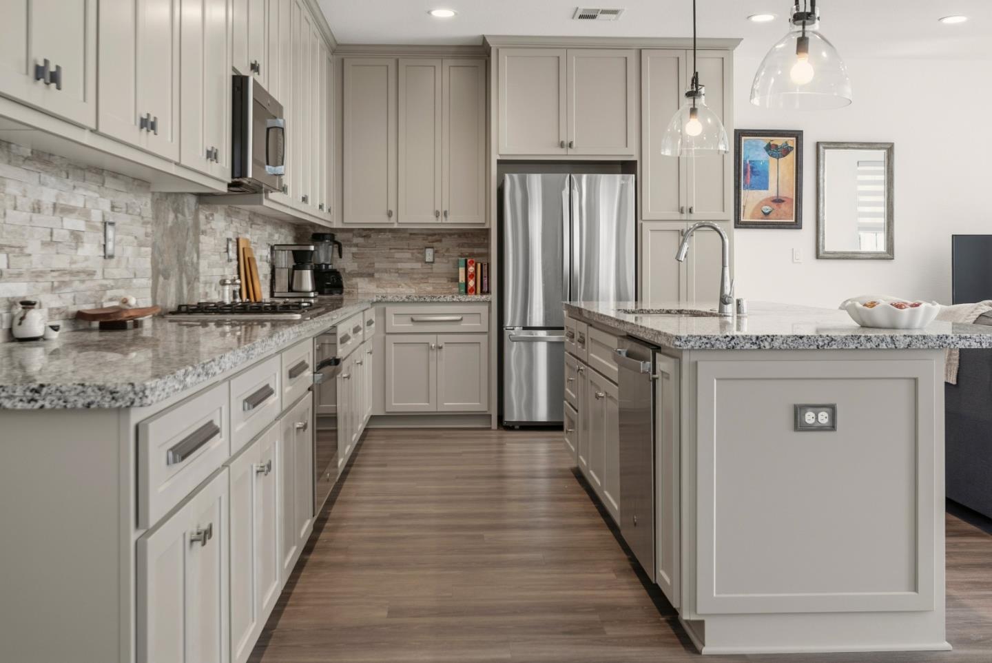 Detail Gallery Image 4 of 37 For 2785 Telegraph Blvd, Marina,  CA 93933 - 3 Beds | 2/1 Baths