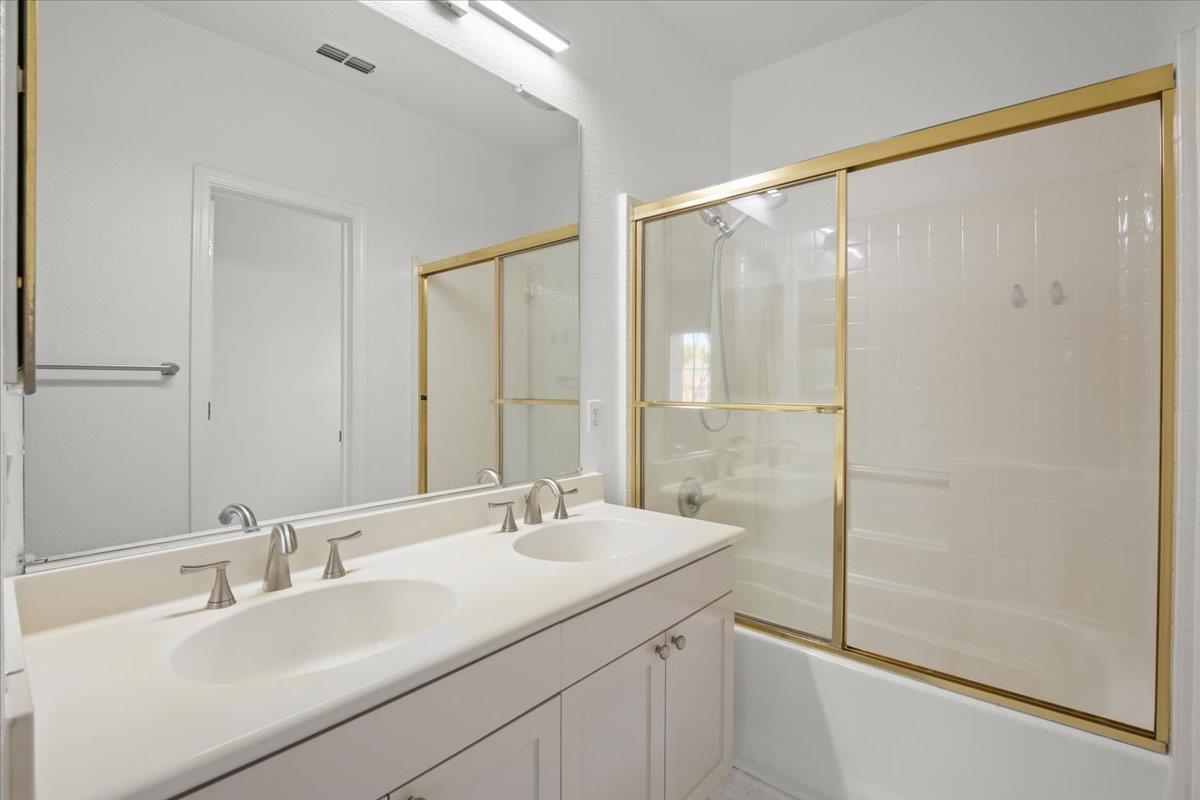 Photo #10: ML82039229 Listing: Photo #10