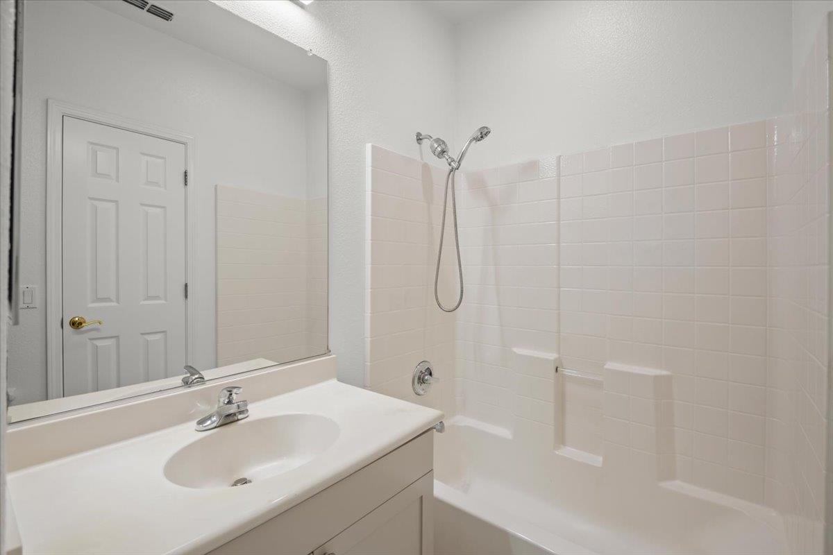 Photo #12: ML82039229 Listing: Photo #12