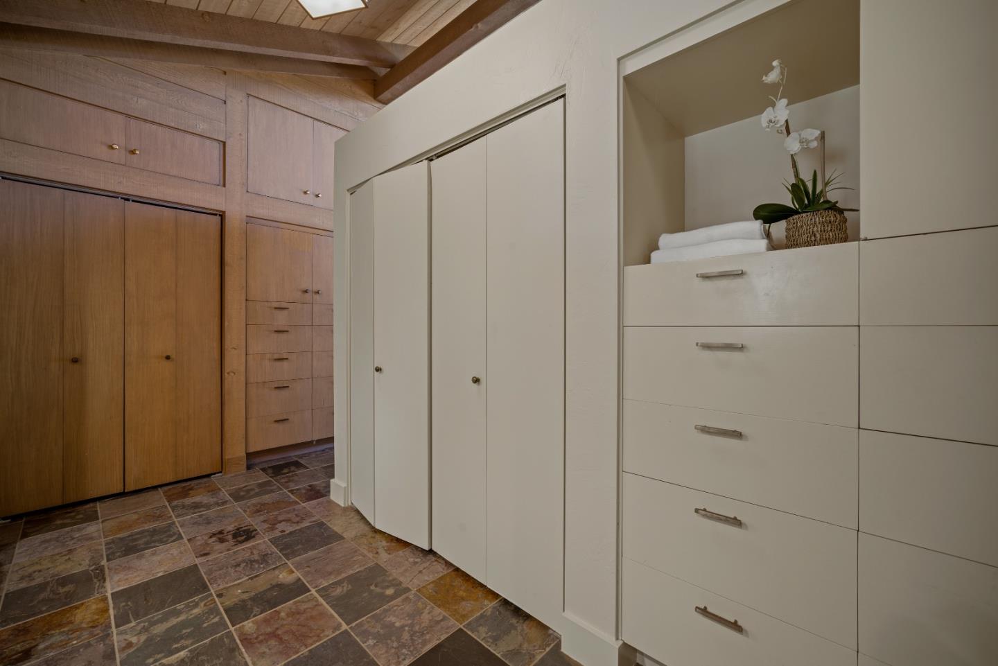 Detail Gallery Image 21 of 35 For 131 Rancho Rd, Carmel Valley,  CA 93924 - 3 Beds | 2/1 Baths