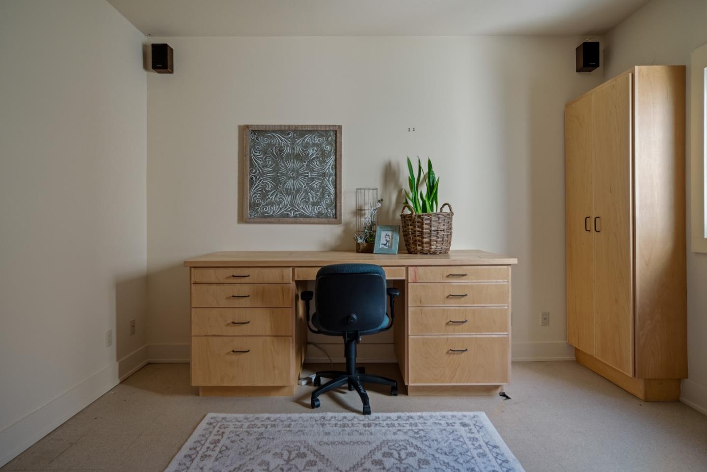 Detail Gallery Image 26 of 35 For 131 Rancho Rd, Carmel Valley,  CA 93924 - 3 Beds | 2/1 Baths