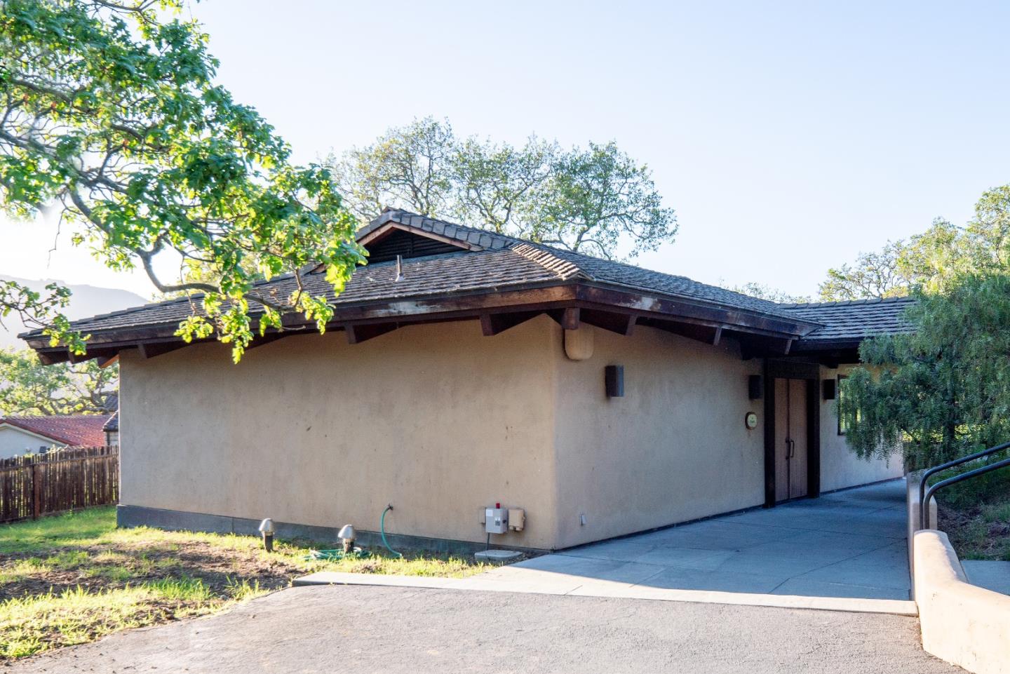 Detail Gallery Image 29 of 35 For 131 Rancho Rd, Carmel Valley,  CA 93924 - 3 Beds | 2/1 Baths