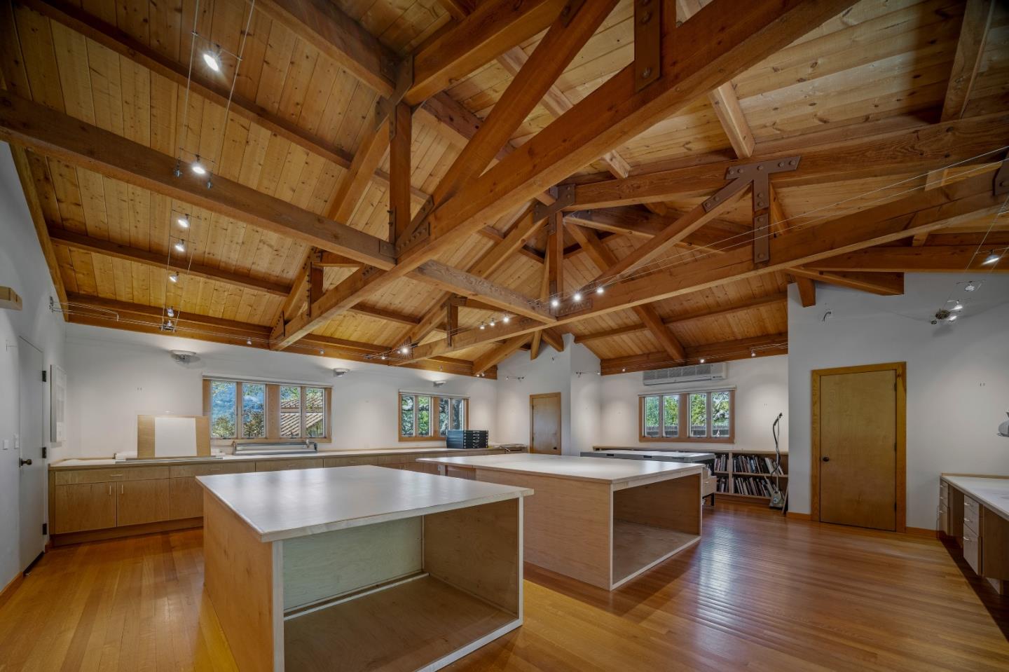 Detail Gallery Image 31 of 35 For 131 Rancho Rd, Carmel Valley,  CA 93924 - 3 Beds | 2/1 Baths