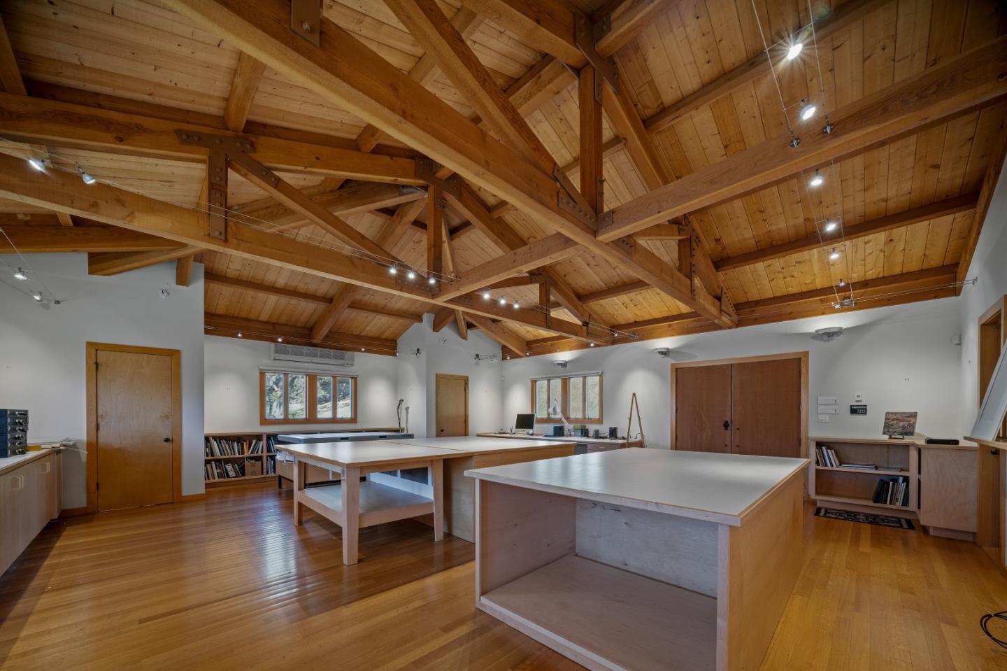 Detail Gallery Image 32 of 35 For 131 Rancho Rd, Carmel Valley,  CA 93924 - 3 Beds | 2/1 Baths