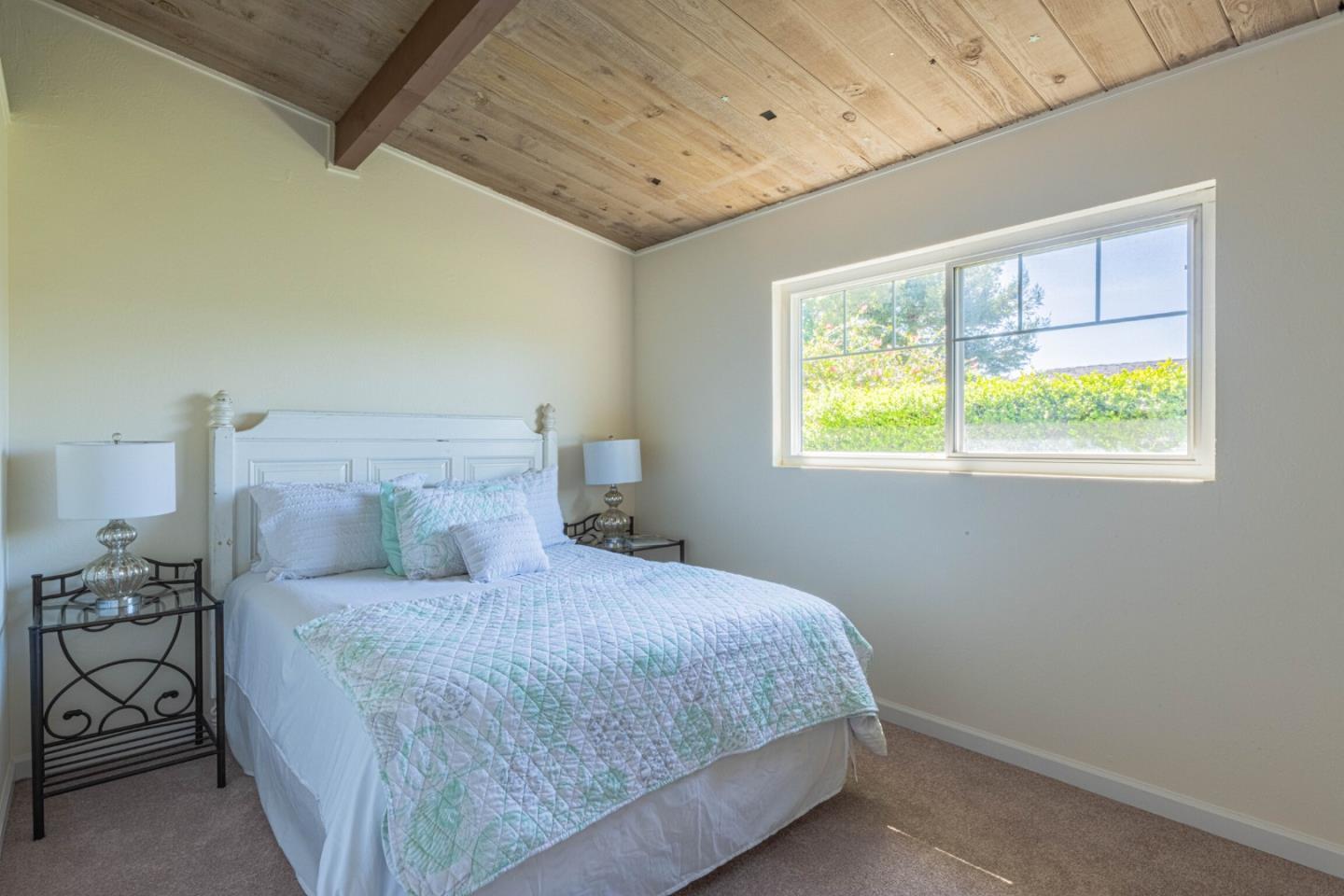 Detail Gallery Image 19 of 32 For 1227 Shafter Ave, Pacific Grove,  CA 93950 - 3 Beds | 1/1 Baths