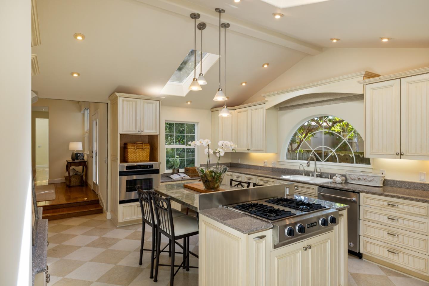 Detail Gallery Image 11 of 42 For 494 Grove Acre, Pacific Grove,  CA 93950 - 4 Beds | 3 Baths