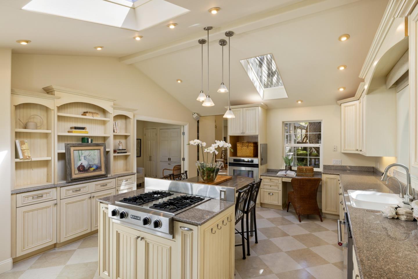 494 Grove Acre, Pacific Grove, CA, 93950