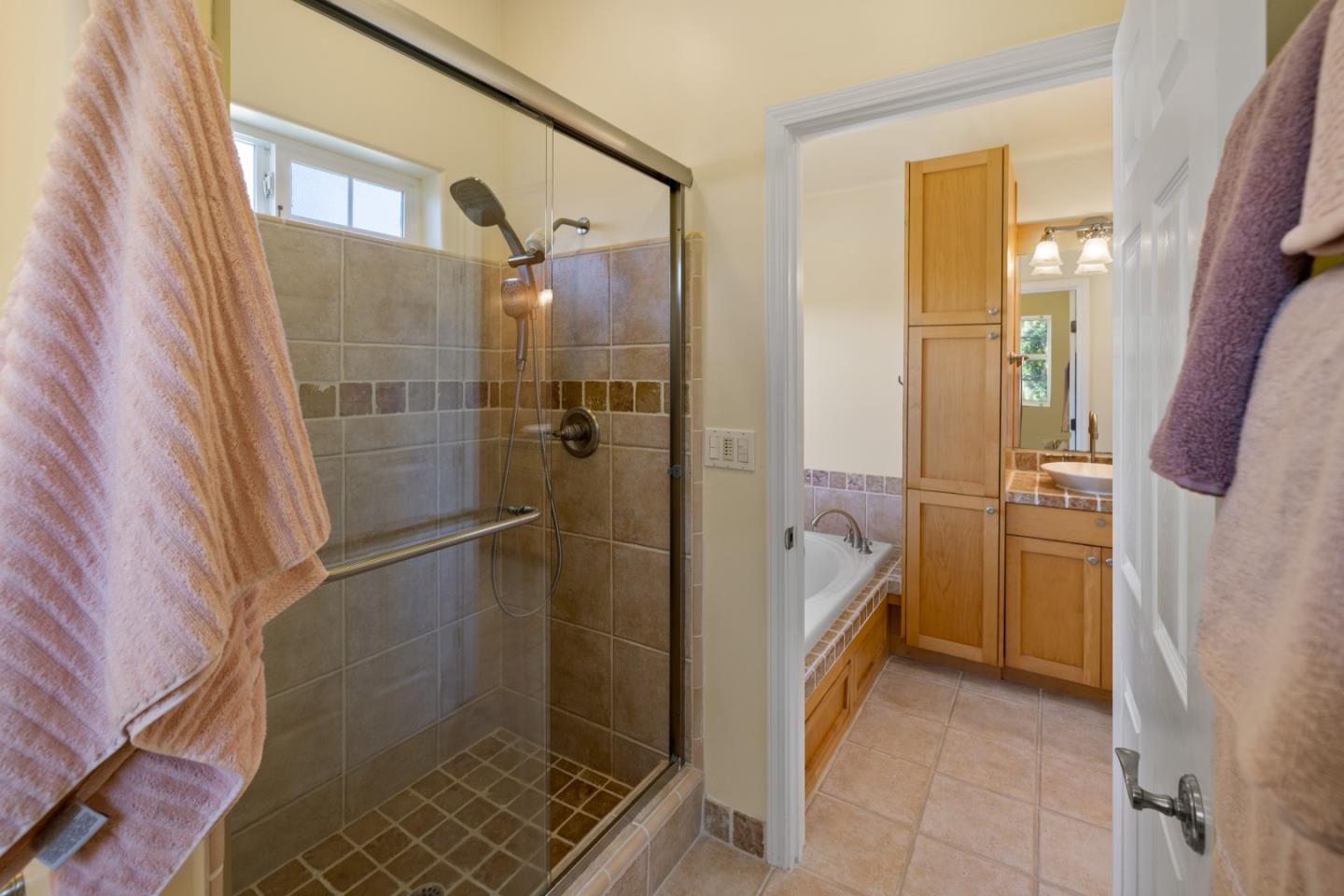 494 Grove Acre, Pacific Grove, CA, 93950