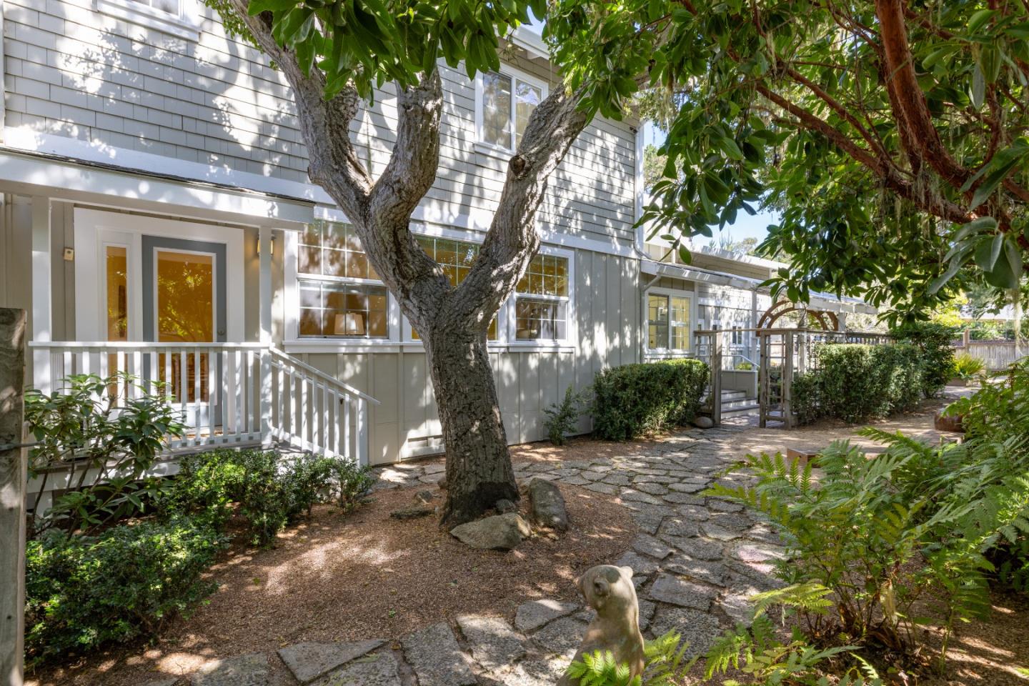 Detail Gallery Image 34 of 42 For 494 Grove Acre, Pacific Grove,  CA 93950 - 4 Beds | 3 Baths