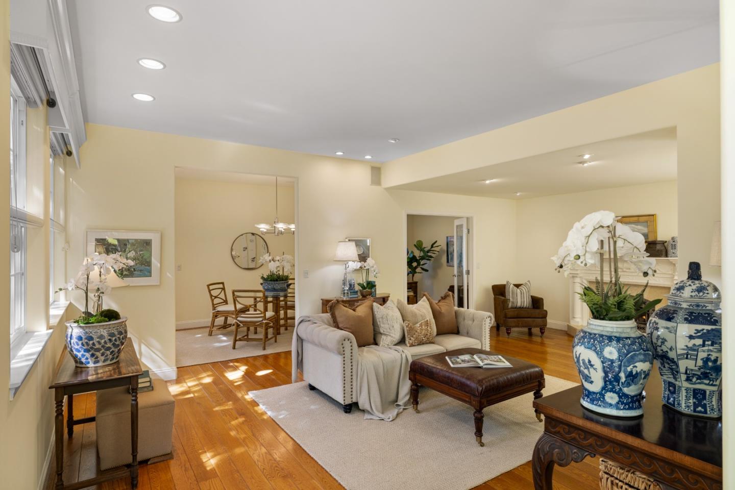 Detail Gallery Image 4 of 42 For 494 Grove Acre, Pacific Grove,  CA 93950 - 4 Beds | 3 Baths