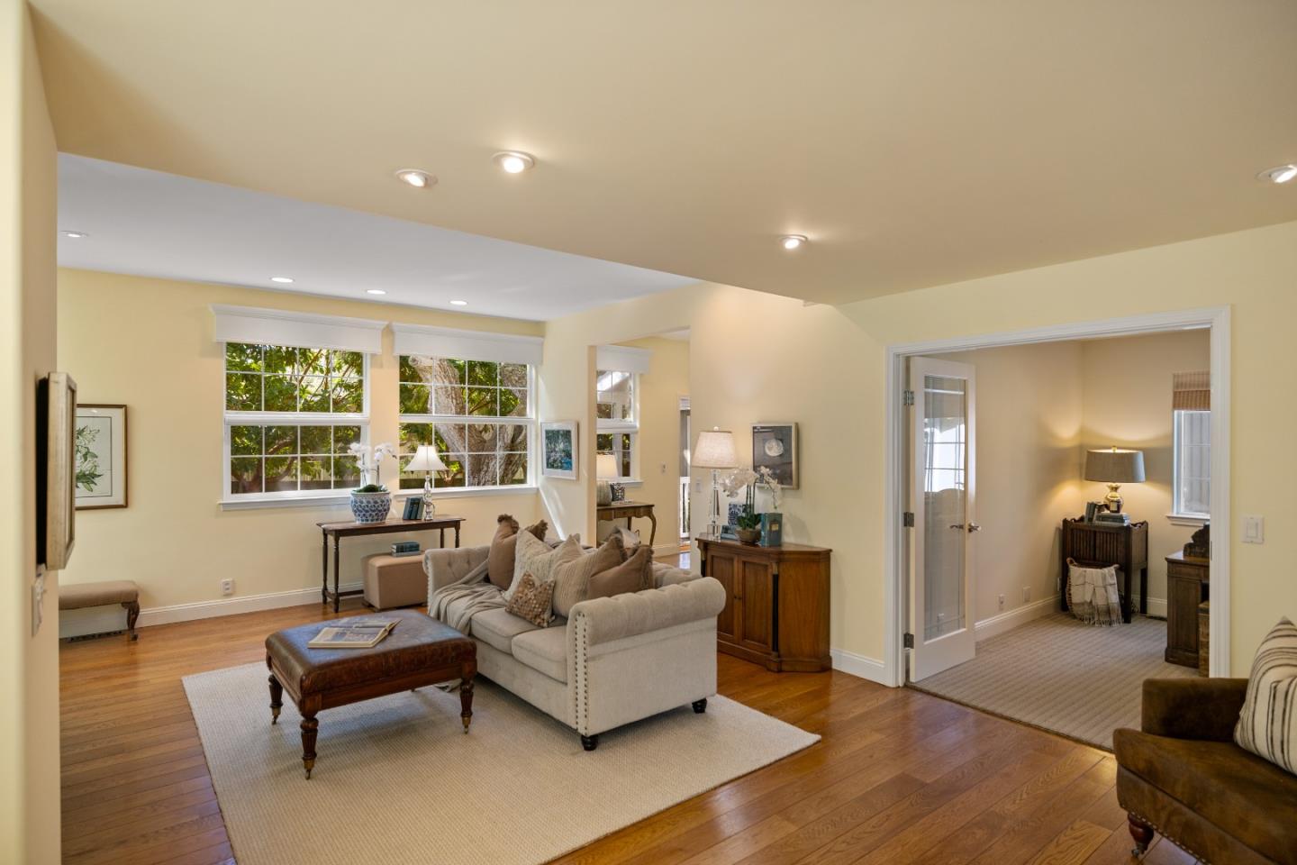 Detail Gallery Image 7 of 42 For 494 Grove Acre, Pacific Grove,  CA 93950 - 4 Beds | 3 Baths