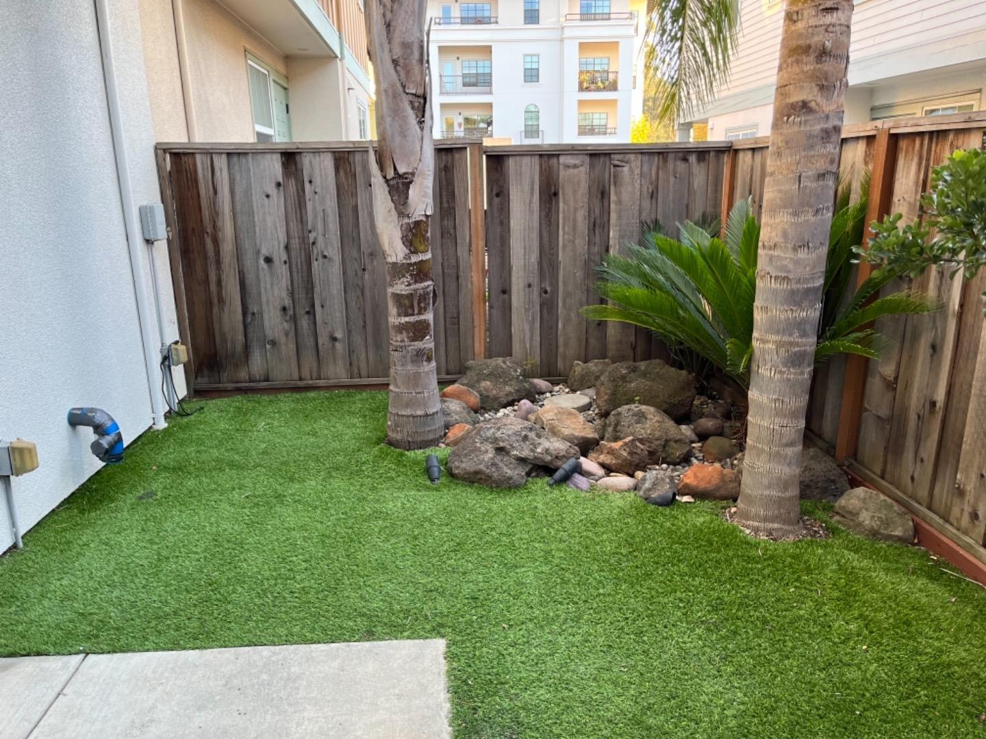 Detail Gallery Image 13 of 14 For 15 Josefa Way, Santa Cruz,  CA 95060 - 3 Beds | 2/1 Baths