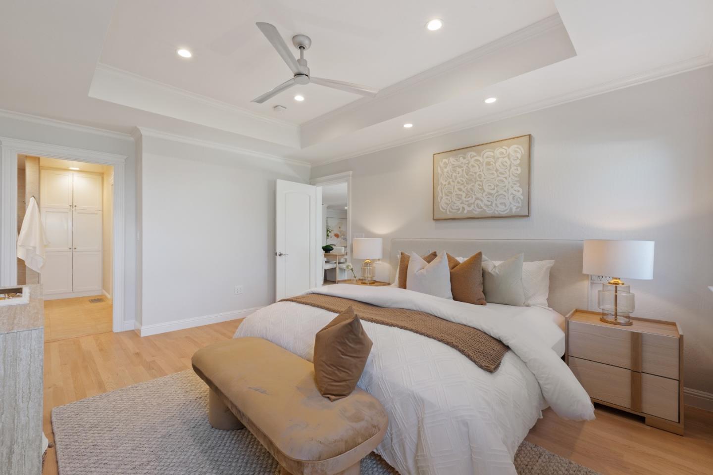 Detail Gallery Image 13 of 32 For 5087 Harwood Rd, San Jose,  CA 95124 - 5 Beds | 3/1 Baths