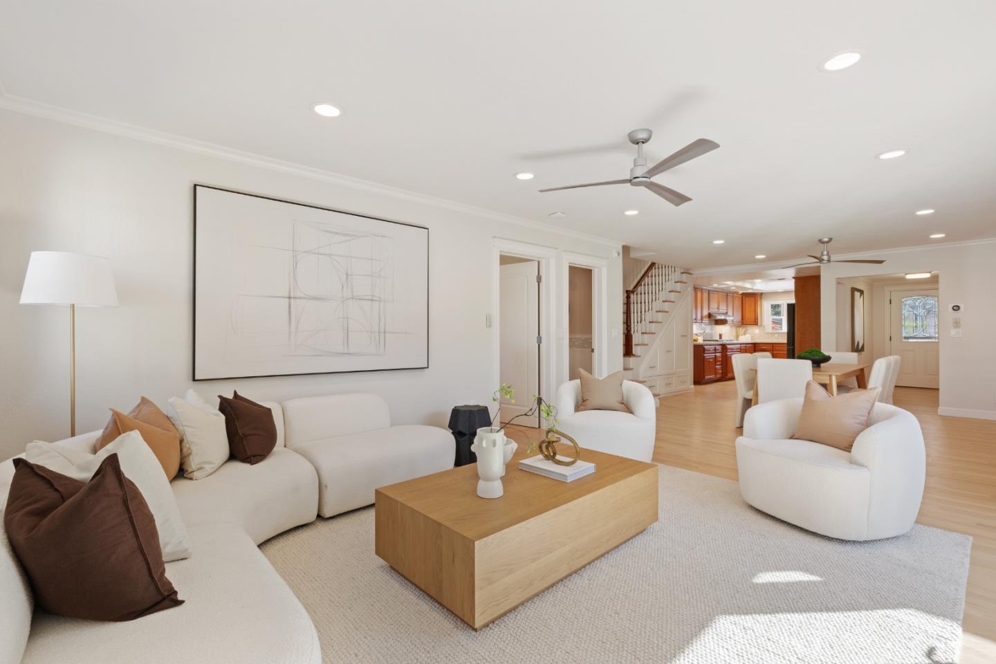 Detail Gallery Image 4 of 32 For 5087 Harwood Rd, San Jose,  CA 95124 - 5 Beds | 3/1 Baths