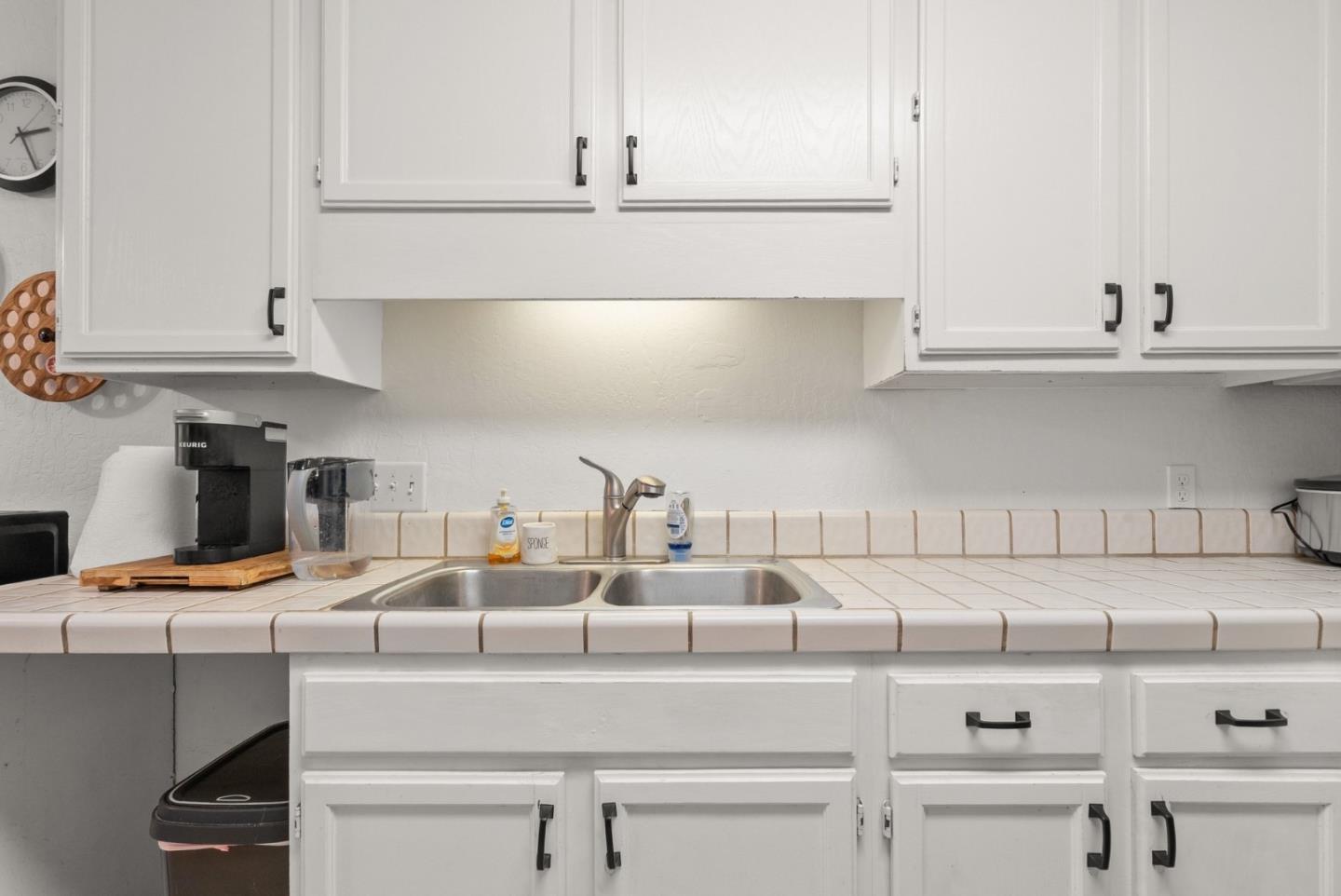 Detail Gallery Image 13 of 29 For 240 Green Meadow Dr #B,  Watsonville,  CA 95076 - 3 Beds | 1/1 Baths