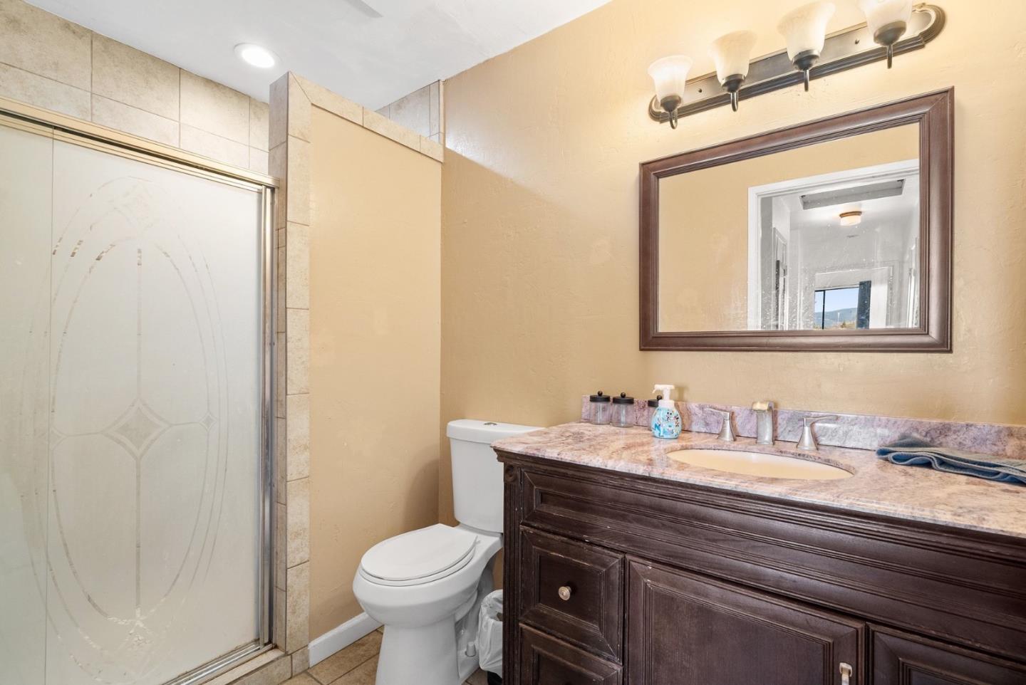 Detail Gallery Image 16 of 29 For 240 Green Meadow Dr #B,  Watsonville,  CA 95076 - 3 Beds | 1/1 Baths