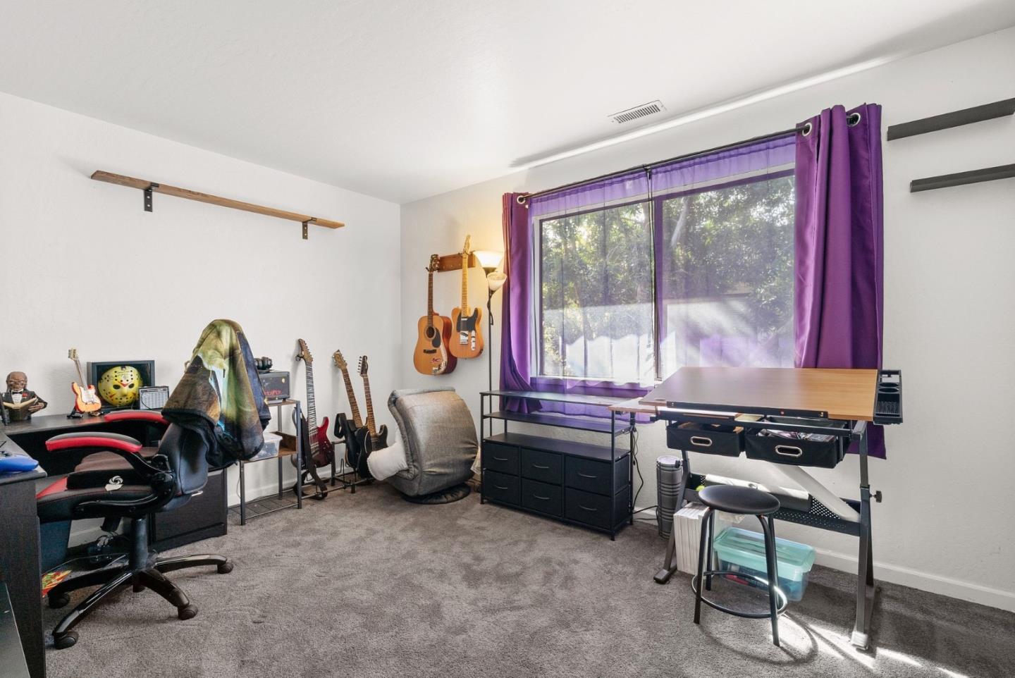 Detail Gallery Image 17 of 29 For 240 Green Meadow Dr #B,  Watsonville,  CA 95076 - 3 Beds | 1/1 Baths