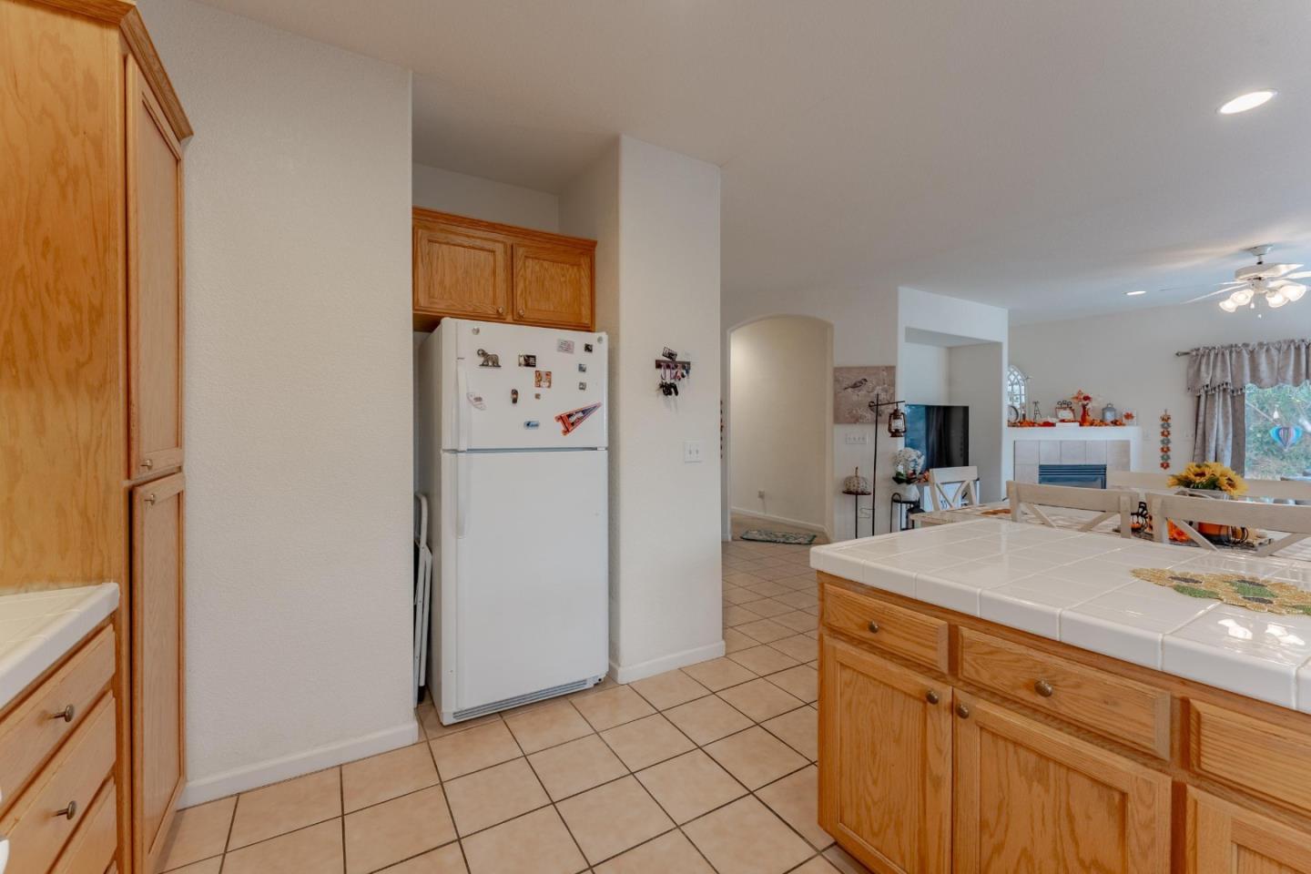 Detail Gallery Image 10 of 23 For 2919 Las Flores Cir, Los Banos,  CA 93635 - 3 Beds | 2 Baths