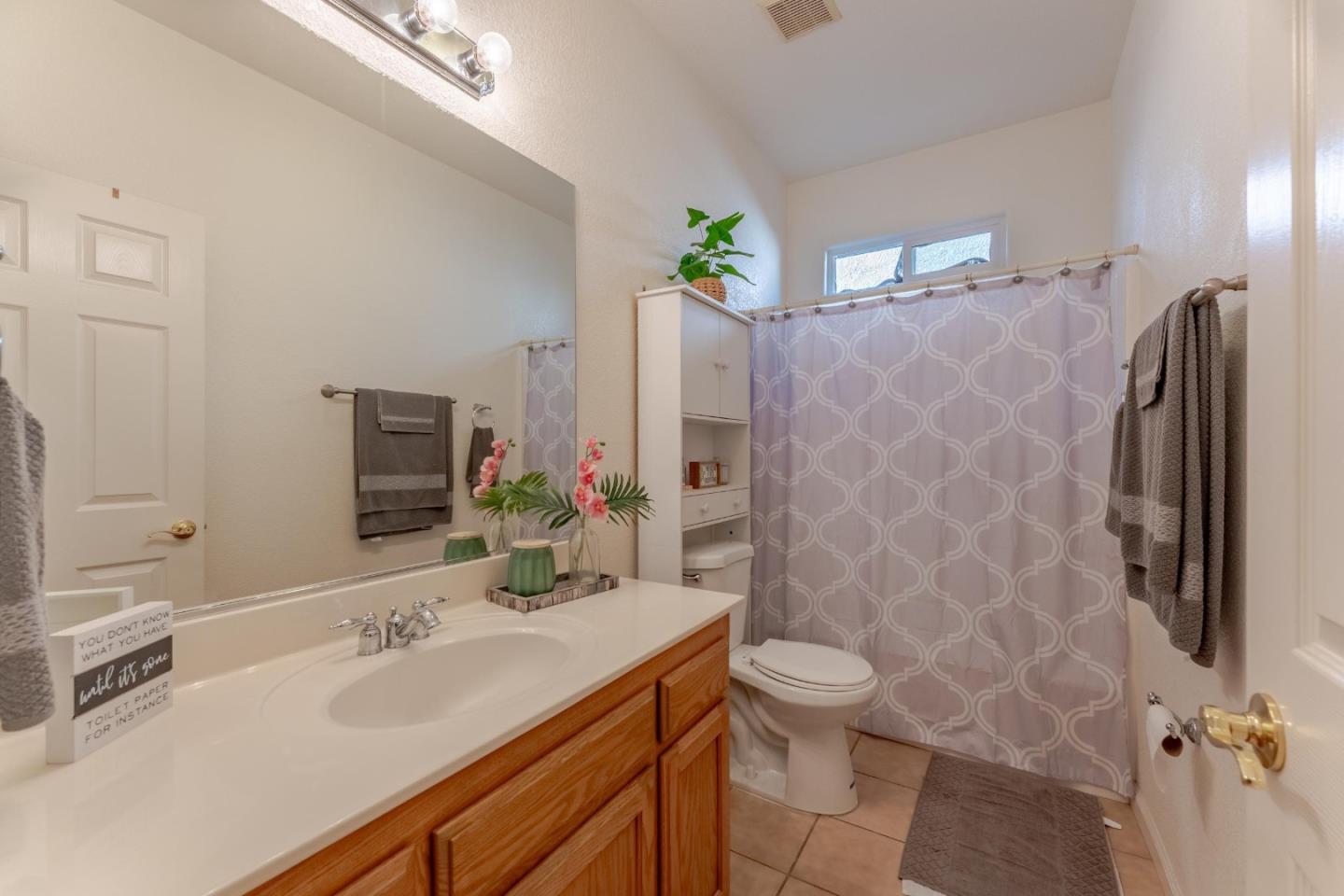 Detail Gallery Image 13 of 23 For 2919 Las Flores Cir, Los Banos,  CA 93635 - 3 Beds | 2 Baths