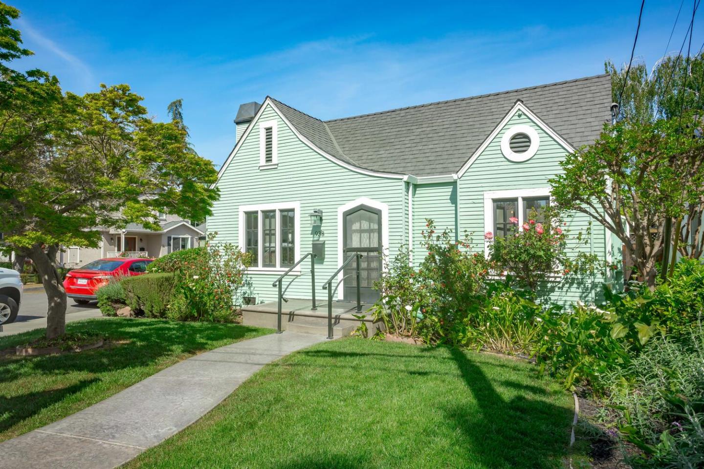 Front Image Thumbnail for ML82039245