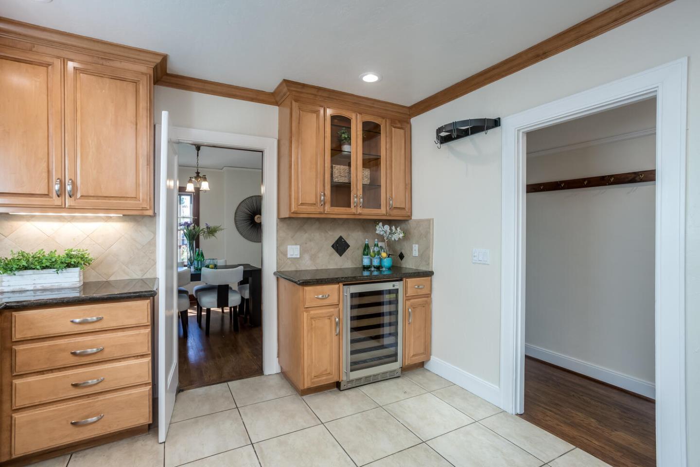 Detail Gallery Image 12 of 27 For 938 Chabrant Way, San Jose,  CA 95125 - 2 Beds | 1 Baths