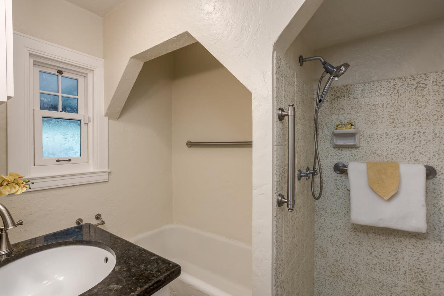 Detail Gallery Image 20 of 27 For 938 Chabrant Way, San Jose,  CA 95125 - 2 Beds | 1 Baths
