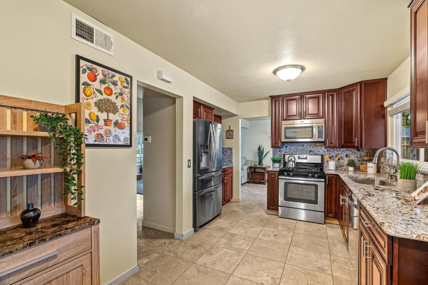 Detail Gallery Image 18 of 45 For 1751 Meridian Ave, San Jose,  CA 95125 - 4 Beds | 2 Baths