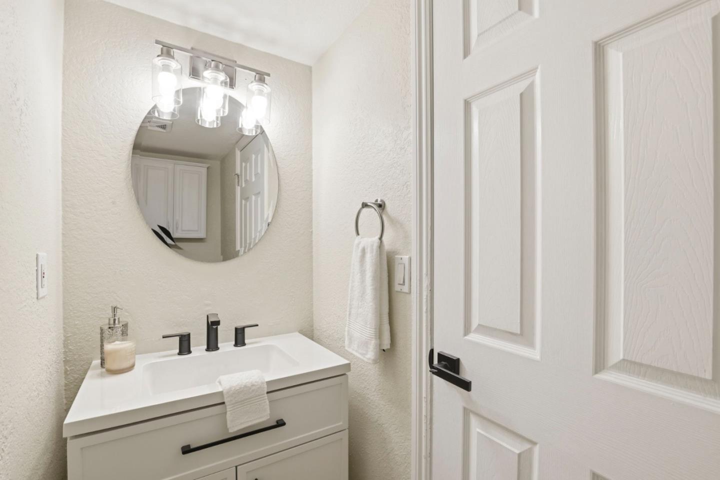 Detail Gallery Image 11 of 23 For 6151 Camino Verde Dr a,  San Jose,  CA 95119 - 2 Beds | 1/1 Baths