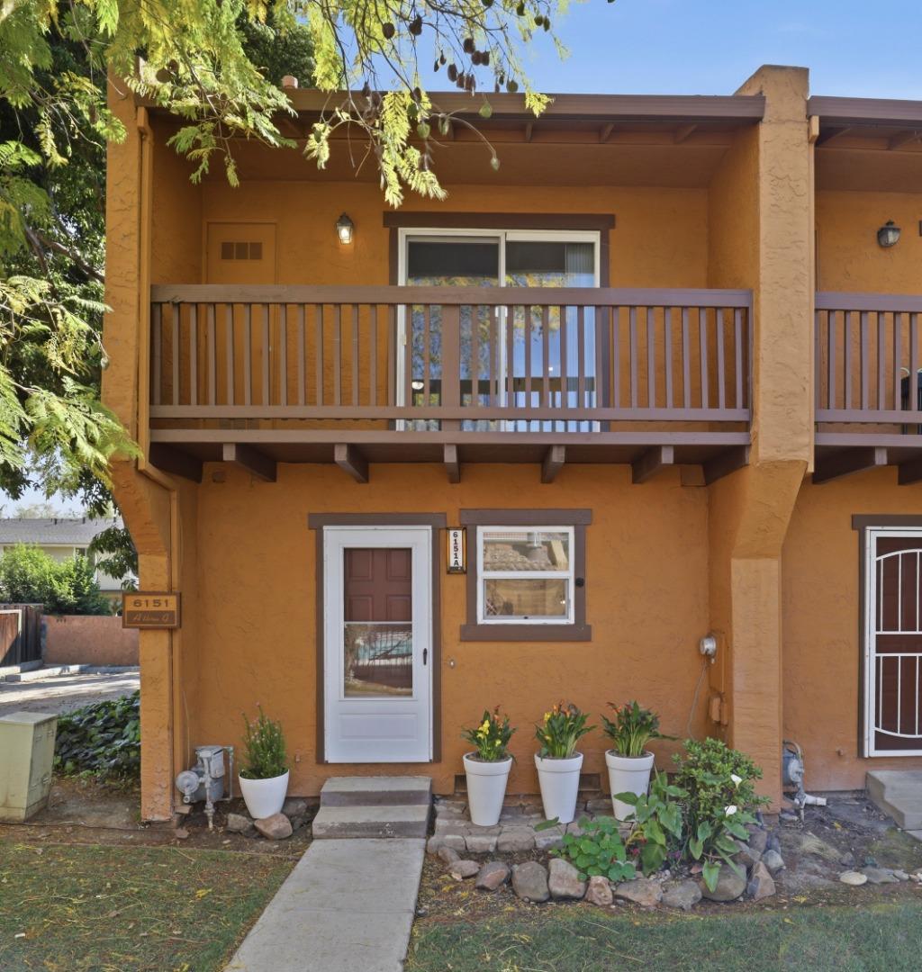 Detail Gallery Image 2 of 23 For 6151 Camino Verde Dr a,  San Jose,  CA 95119 - 2 Beds | 1/1 Baths