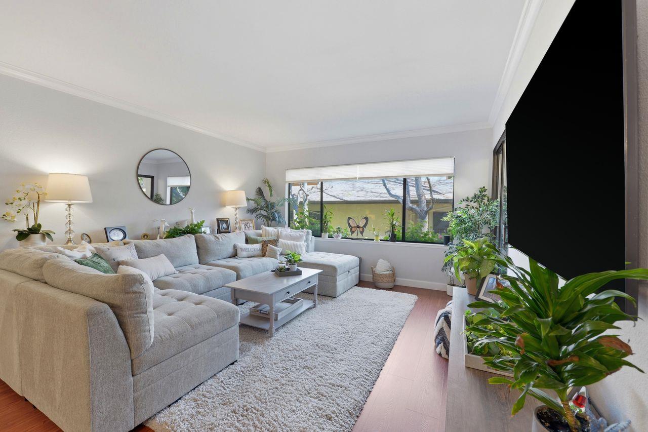 Detail Gallery Image 7 of 18 For 2140 Santa Cruz Ave #D105,  Menlo Park,  CA 94025 - 2 Beds | 2 Baths