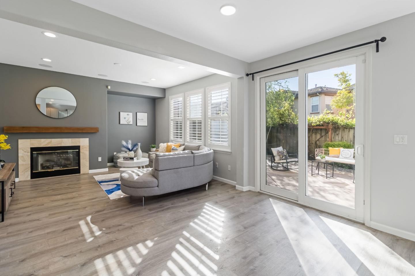 Detail Gallery Image 10 of 62 For 300 Crestridge Ct, San Jose,  CA 95138 - 5 Beds | 3 Baths