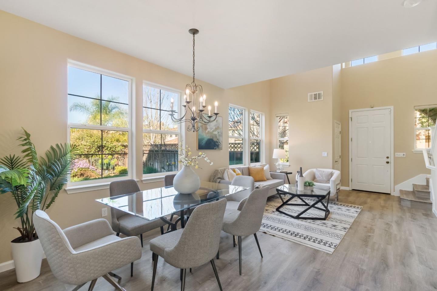 Detail Gallery Image 12 of 62 For 300 Crestridge Ct, San Jose,  CA 95138 - 5 Beds | 3 Baths