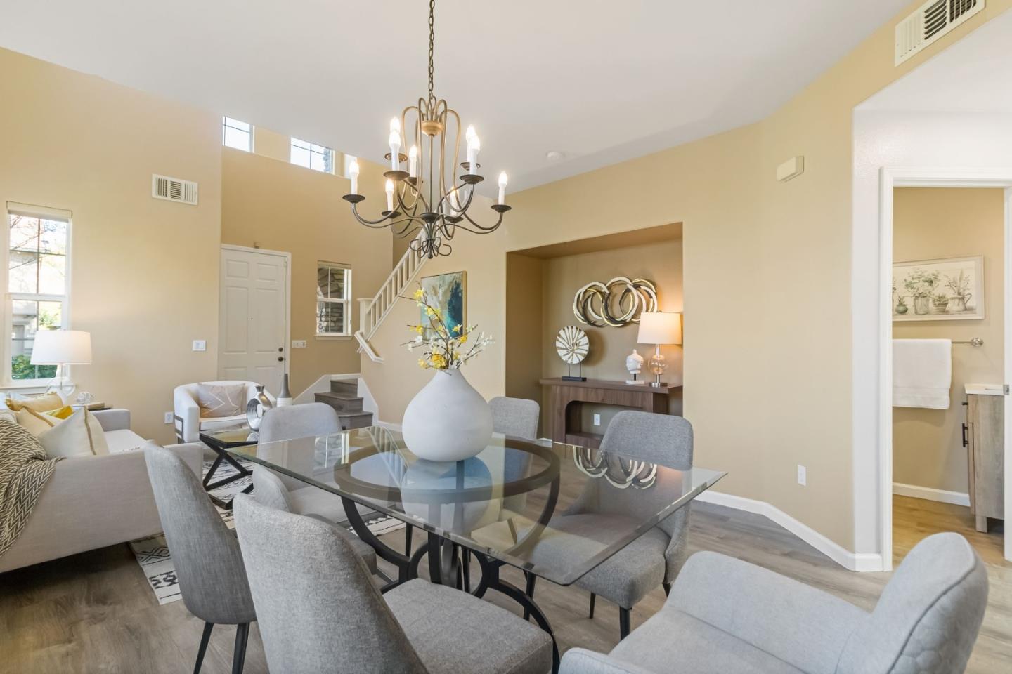 Detail Gallery Image 13 of 62 For 300 Crestridge Ct, San Jose,  CA 95138 - 5 Beds | 3 Baths