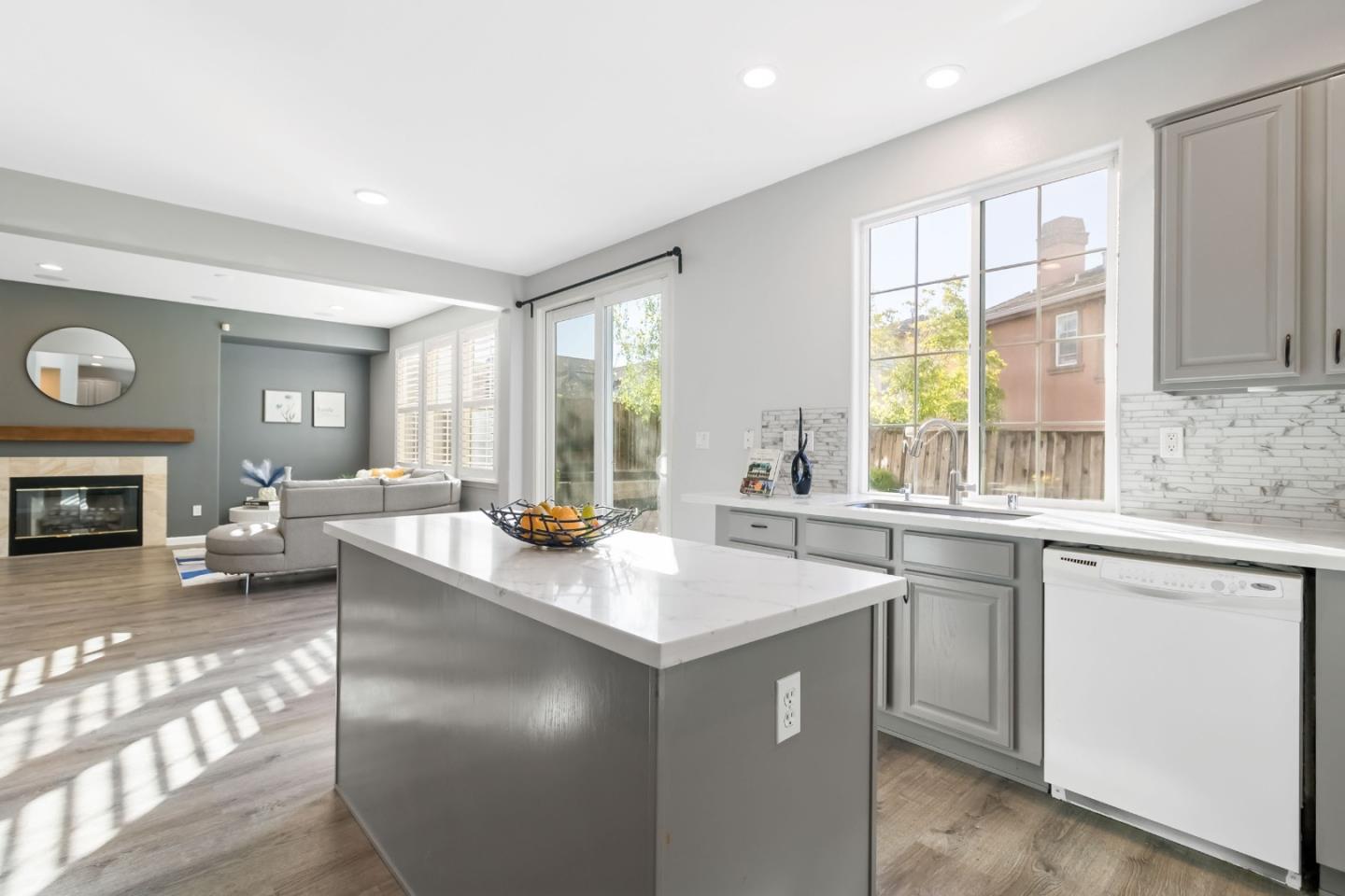 Detail Gallery Image 15 of 62 For 300 Crestridge Ct, San Jose,  CA 95138 - 5 Beds | 3 Baths