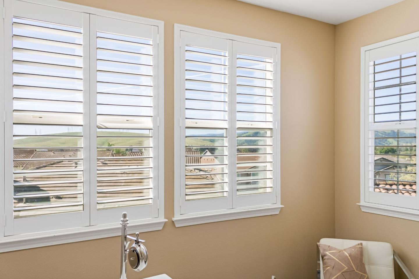 Detail Gallery Image 35 of 62 For 300 Crestridge Ct, San Jose,  CA 95138 - 5 Beds | 3 Baths