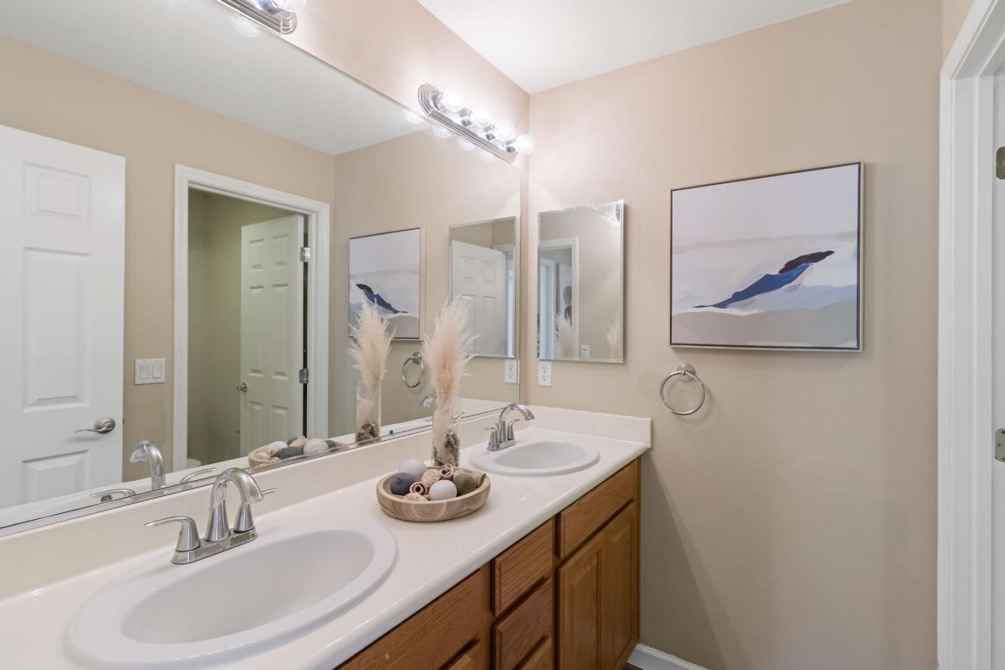 Detail Gallery Image 40 of 62 For 300 Crestridge Ct, San Jose,  CA 95138 - 5 Beds | 3 Baths