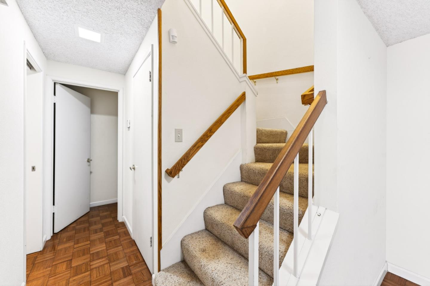 Photo #3: ML82039252 Listing: Photo #3