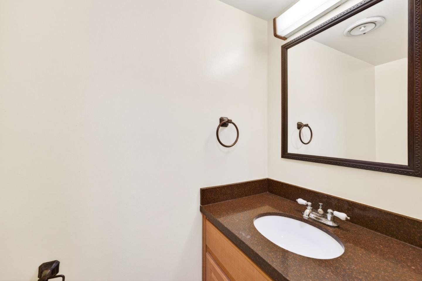 Photo #5: ML82039252 Listing: Photo #5