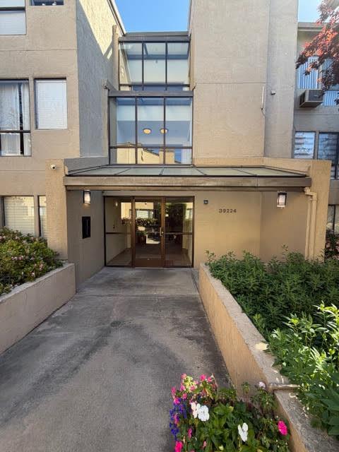 Front Image Thumbnail for ML82039253