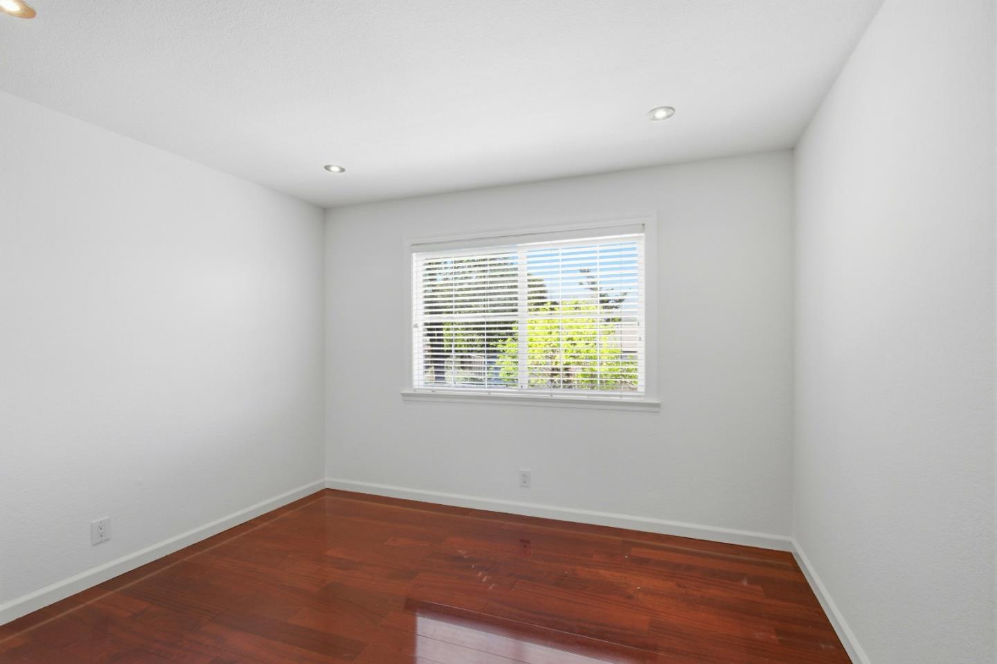 Detail Gallery Image 17 of 30 For 1156 Lansdale Ct, San Jose,  CA 95120 - 5 Beds | 2/1 Baths