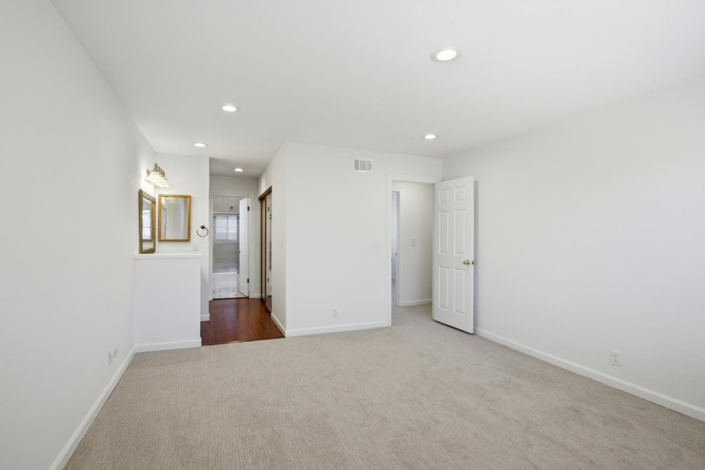 Detail Gallery Image 21 of 30 For 1156 Lansdale Ct, San Jose,  CA 95120 - 5 Beds | 2/1 Baths