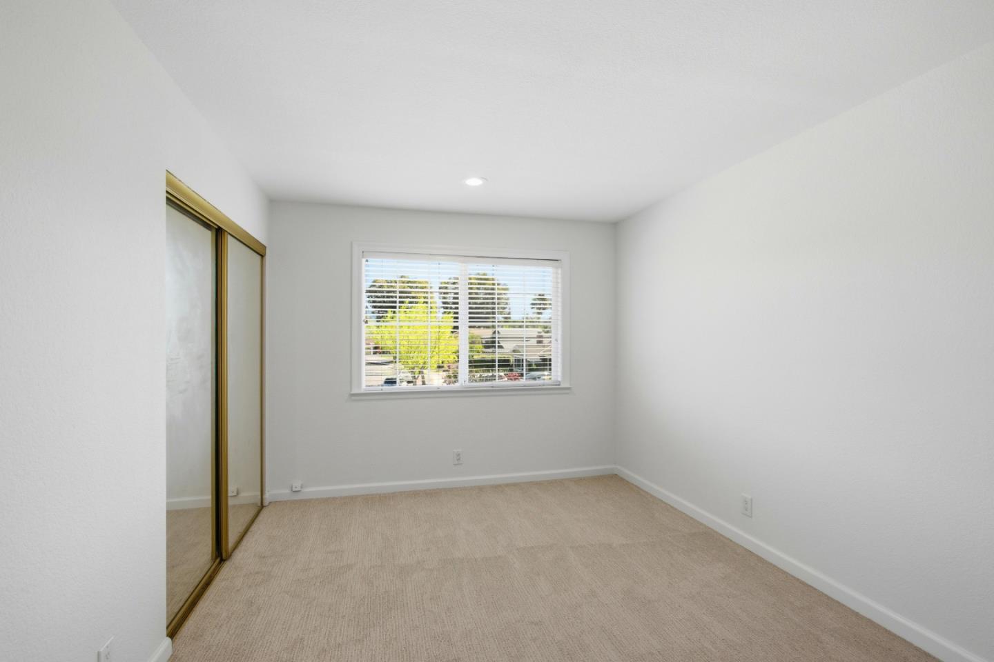 Detail Gallery Image 22 of 30 For 1156 Lansdale Ct, San Jose,  CA 95120 - 5 Beds | 2/1 Baths