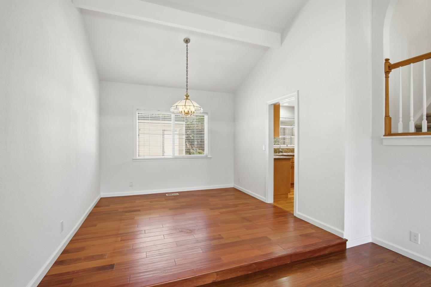 Detail Gallery Image 9 of 30 For 1156 Lansdale Ct, San Jose,  CA 95120 - 5 Beds | 2/1 Baths