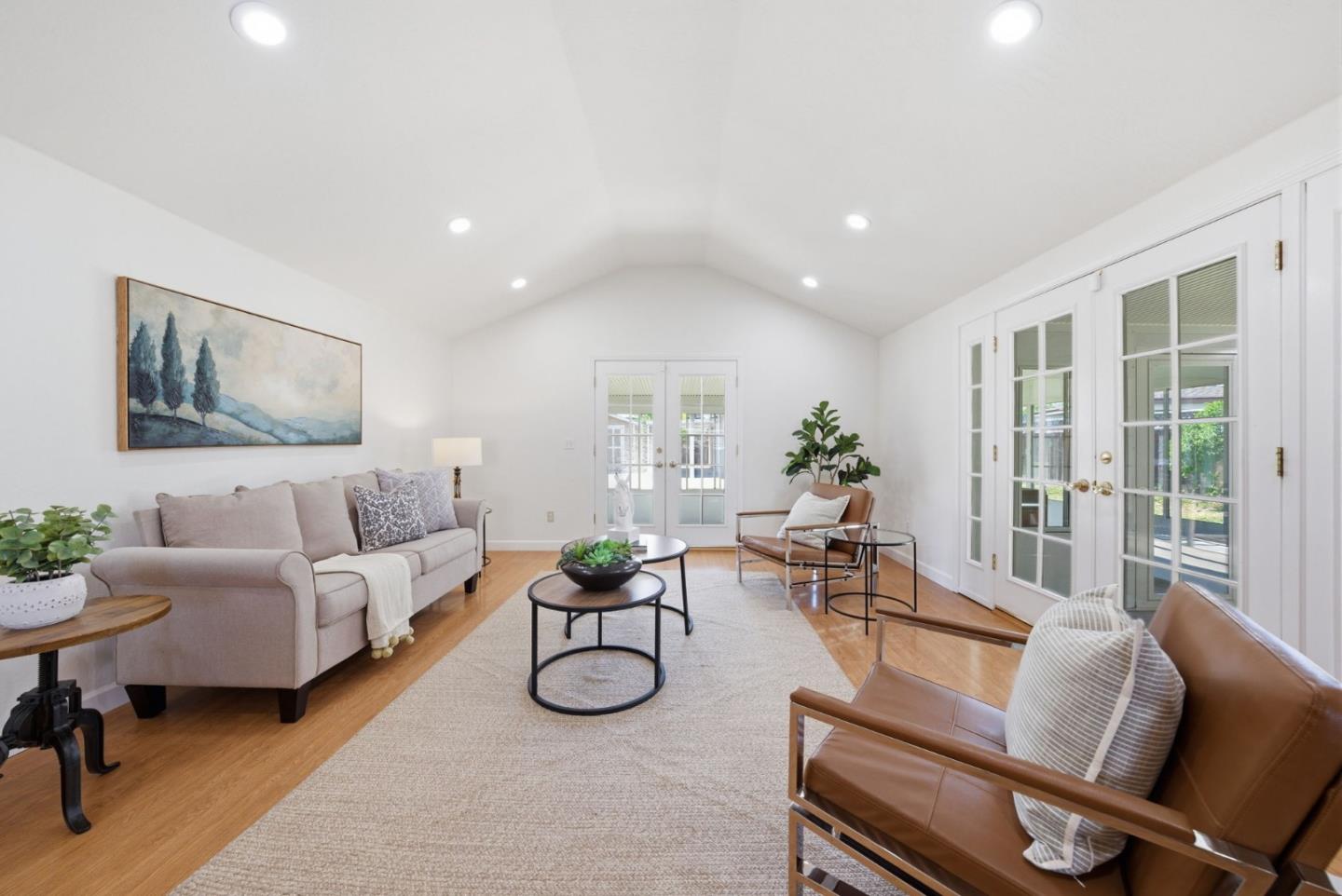 Detail Gallery Image 7 of 55 For 3046 Greenwood Dr, Fremont,  CA 94536 - 4 Beds | 2 Baths