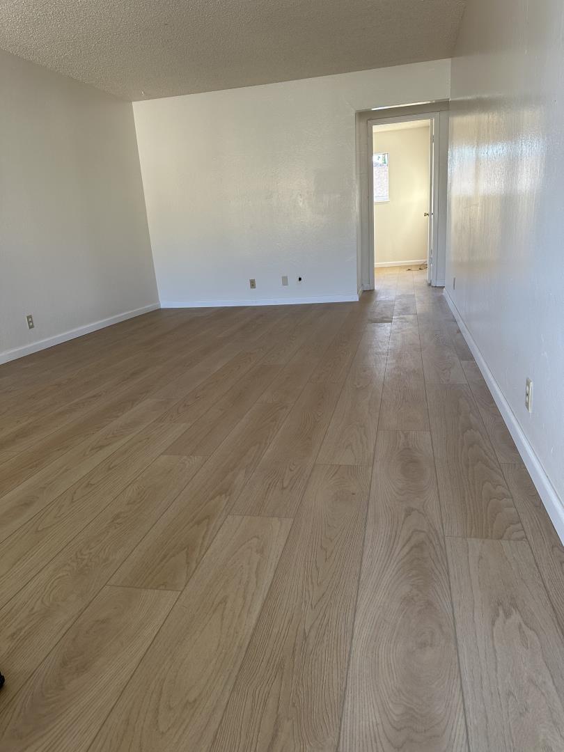 Detail Gallery Image 4 of 23 For 1610 Ottawa Ct, Sunnyvale,  CA 94087 - – Beds | – Baths